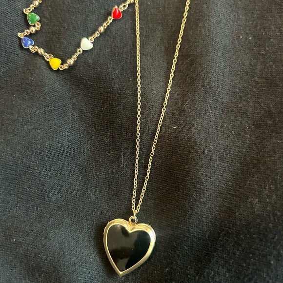 Beautiful golden chain with an open heart and choker/heart-shaped applications - Picture 1 of 6